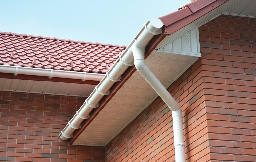 Downspout repair: Step by step tricks to repair the downspout leak yourself